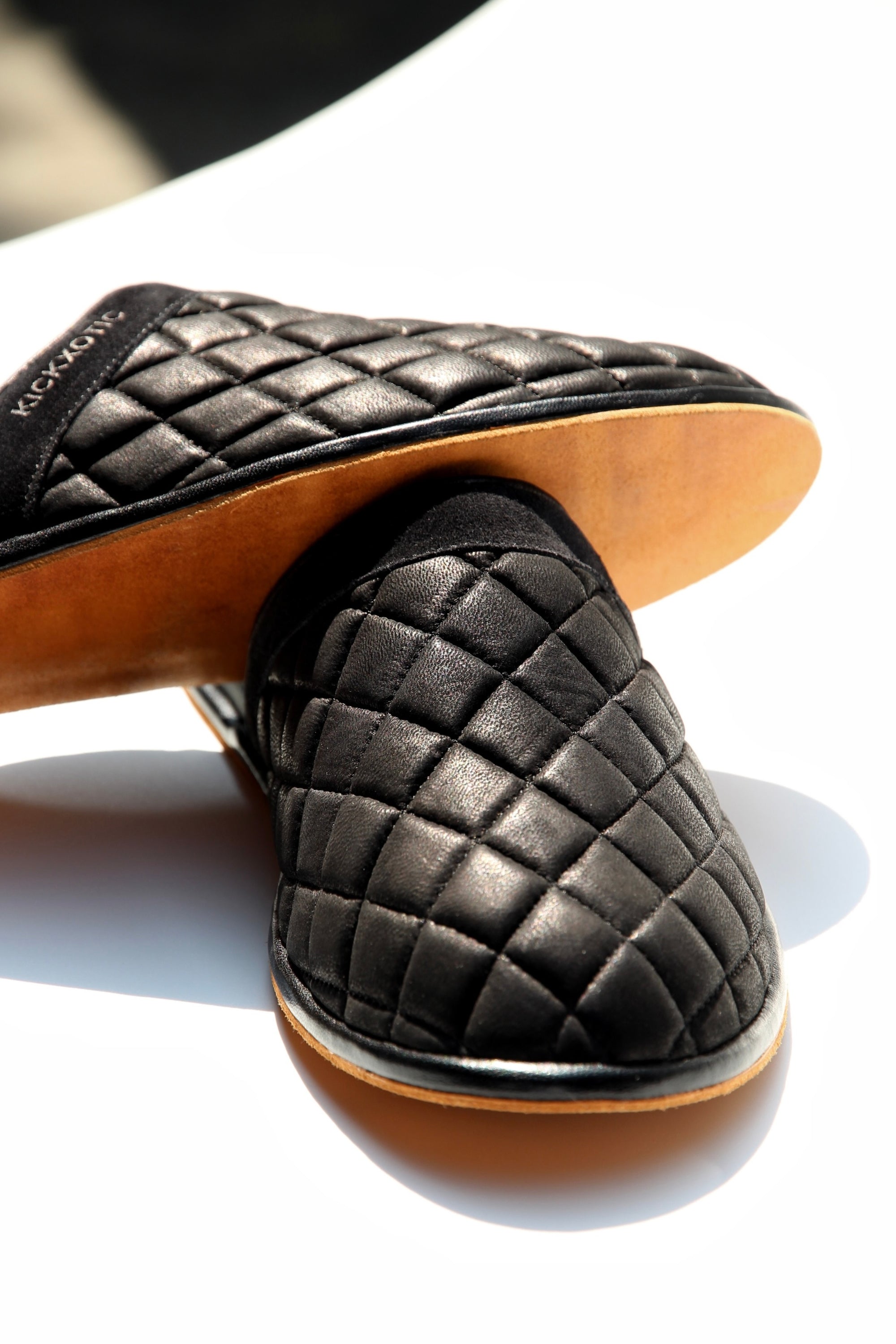 The Lounge Slipper – Onyx