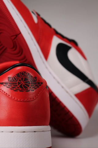 Air Jordan 1 Low OG “Chicago”