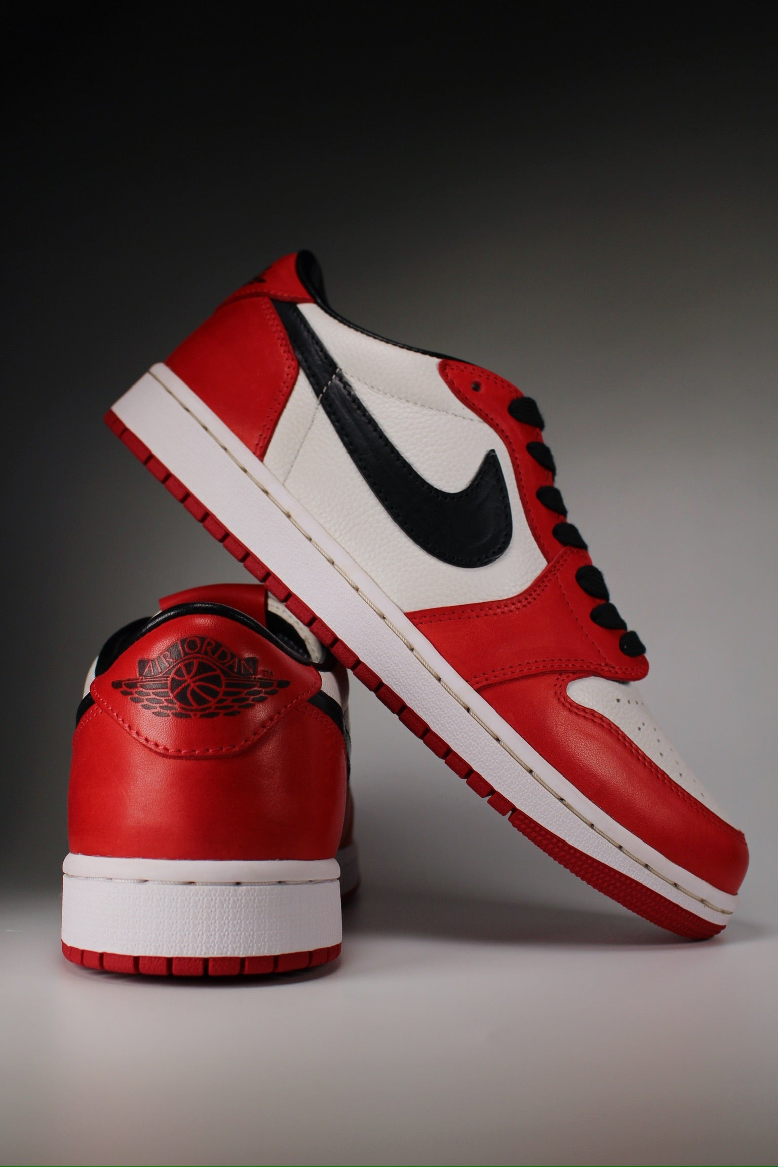 シューズ(男性用) Air Jordan 1 vintage custom chicago 28.5 Air Jordan 1 Low OG Chicago | Custom Italian Leather