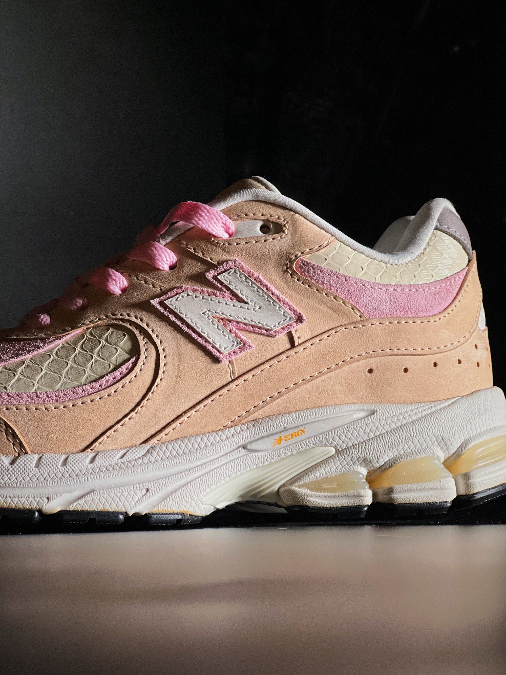 New Balance 2002R &quot;Rose Petal&quot;