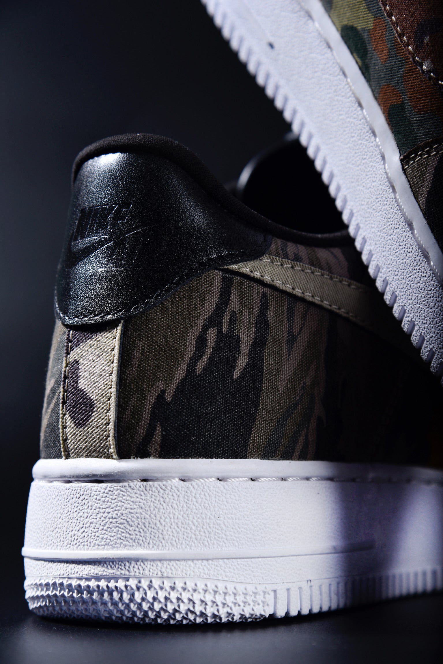 air force 1 camo tick