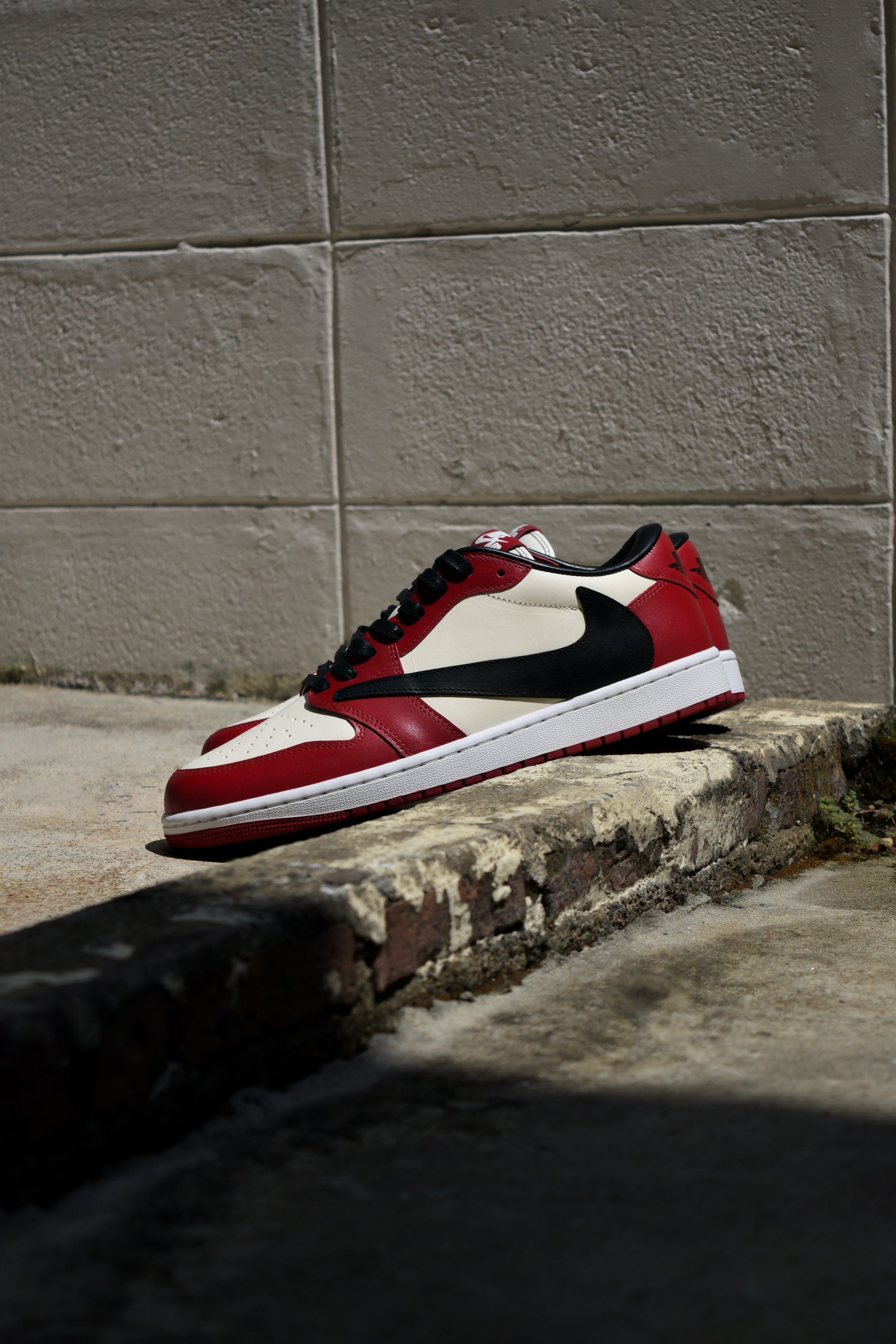 Air Jordan 1 Low Travis Scott “Wicker Park”