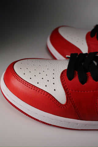 Air Jordan 1 Low OG “Chicago”