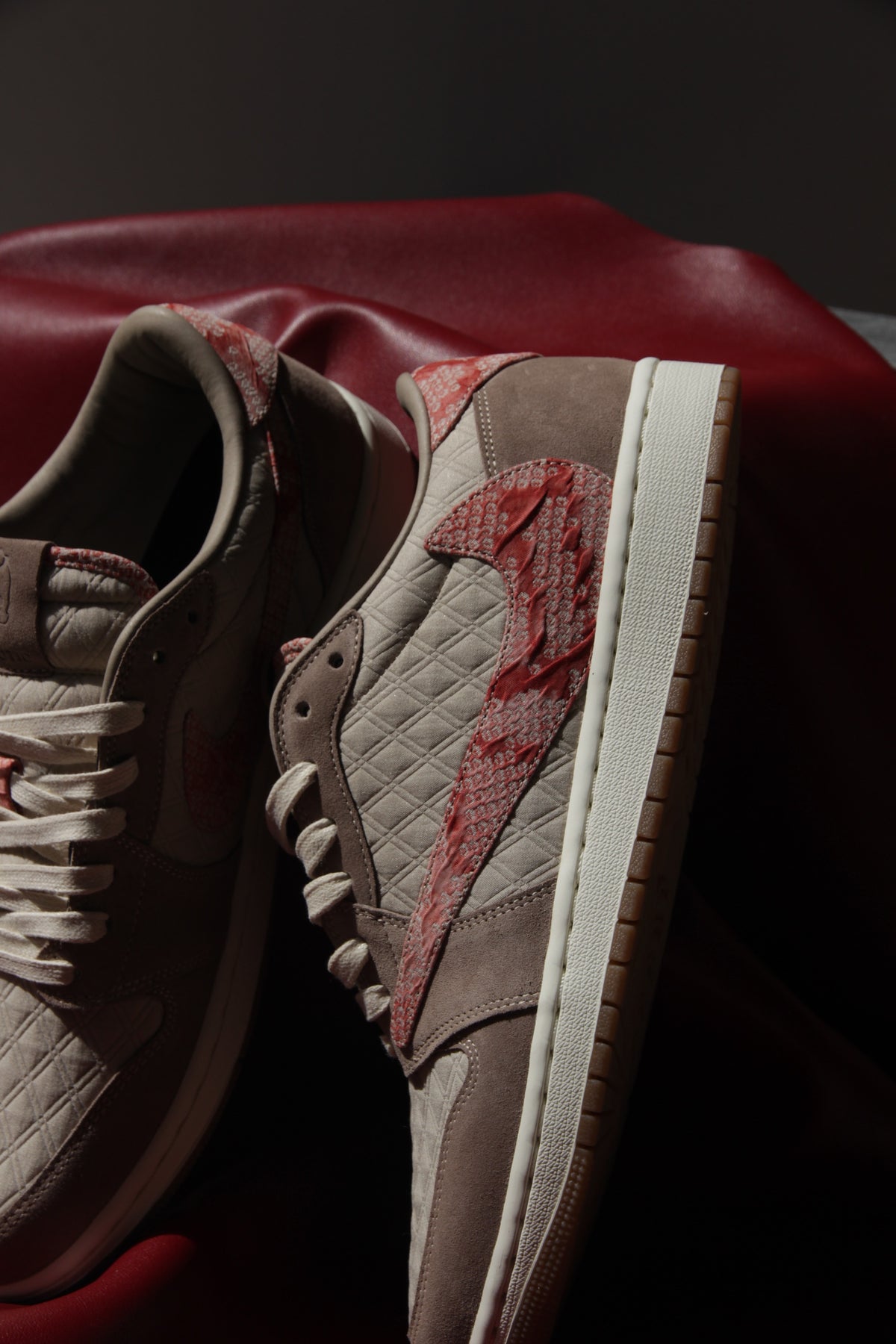 Air Jordan 1 Low Travis Scott "Hōsen (宝織)"