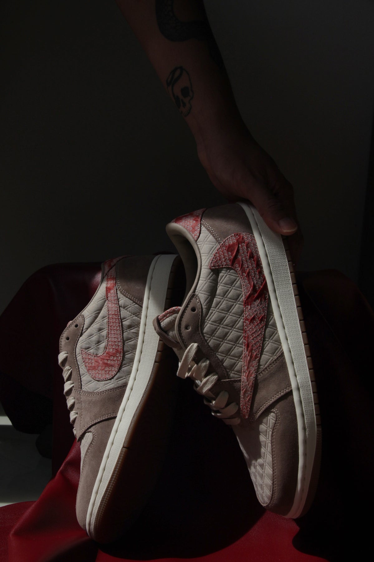 Air Jordan 1 Low Travis Scott "Hōsen (宝織)"