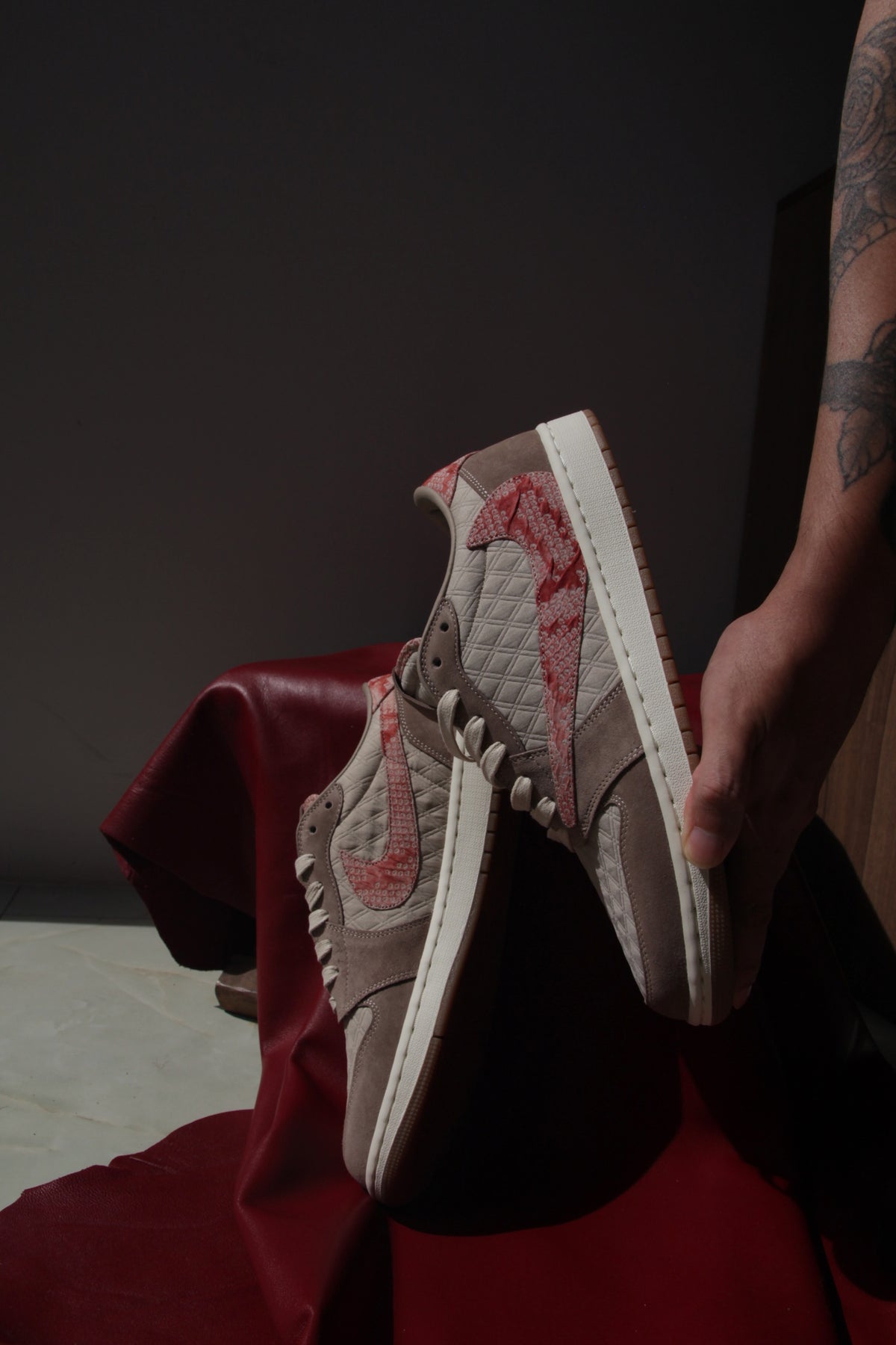 Air Jordan 1 Low Travis Scott "Hōsen (宝織)"