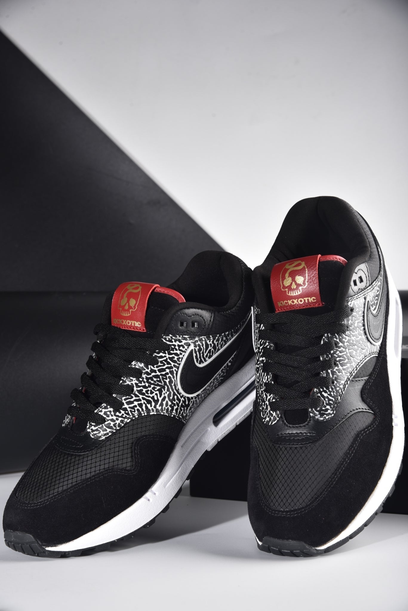 Nike air max 1 black diamond online